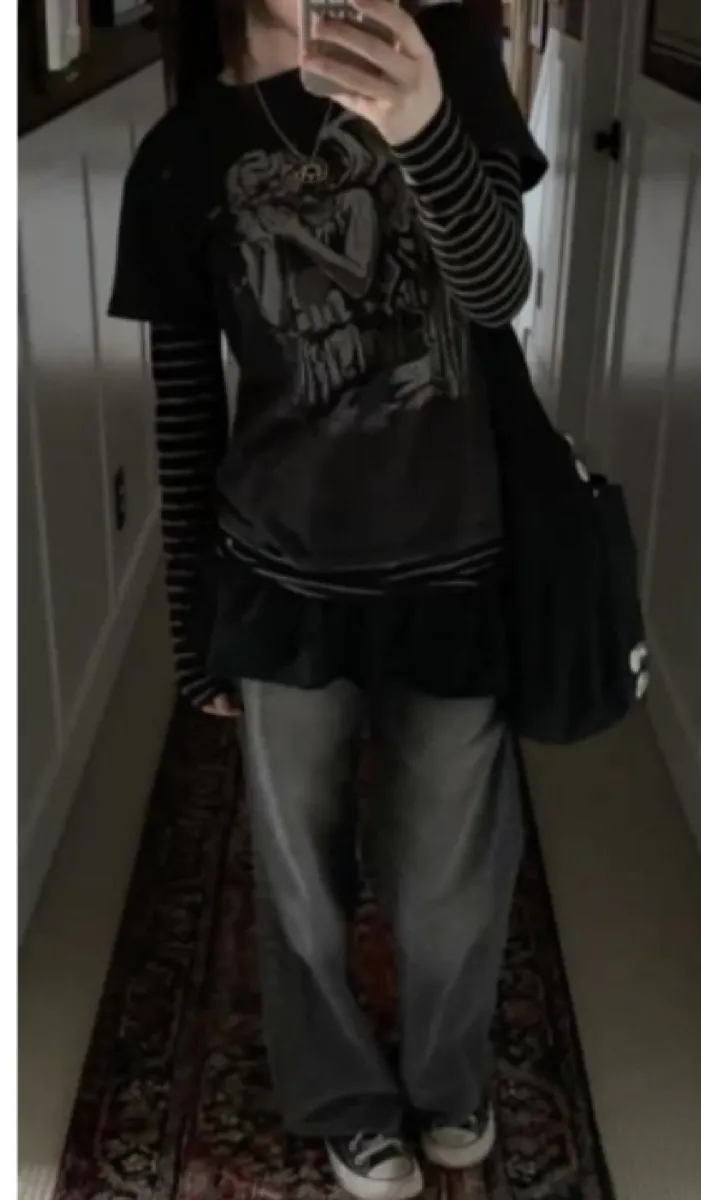 Grunge outfit example 5 — full styled look with layers and accessories